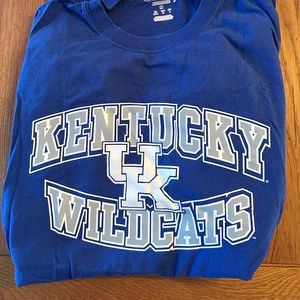 Champion Kentucky Wildcat t shirt